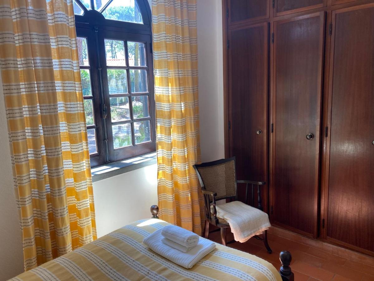 Moradia no Pinhal com Piscina - Espaço e Privacidade para as suas Férias! Sintra Exterior foto